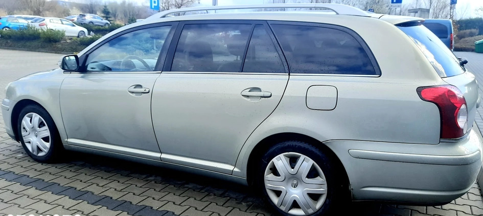 Toyota Avensis cena 12900 przebieg: 319555, rok produkcji 2007 z Biała małe 92